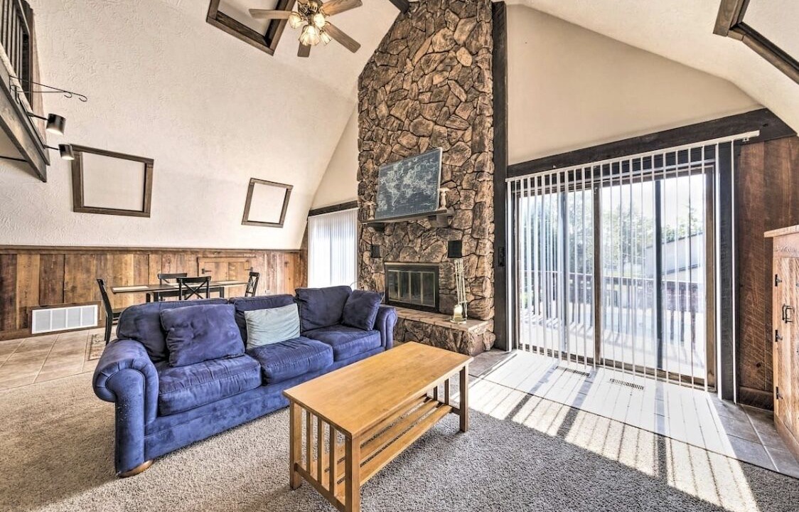 Photo of Livingroom in Farmington
