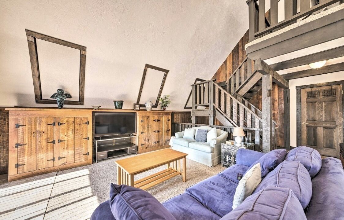 Photo of Livingroom in Farmington