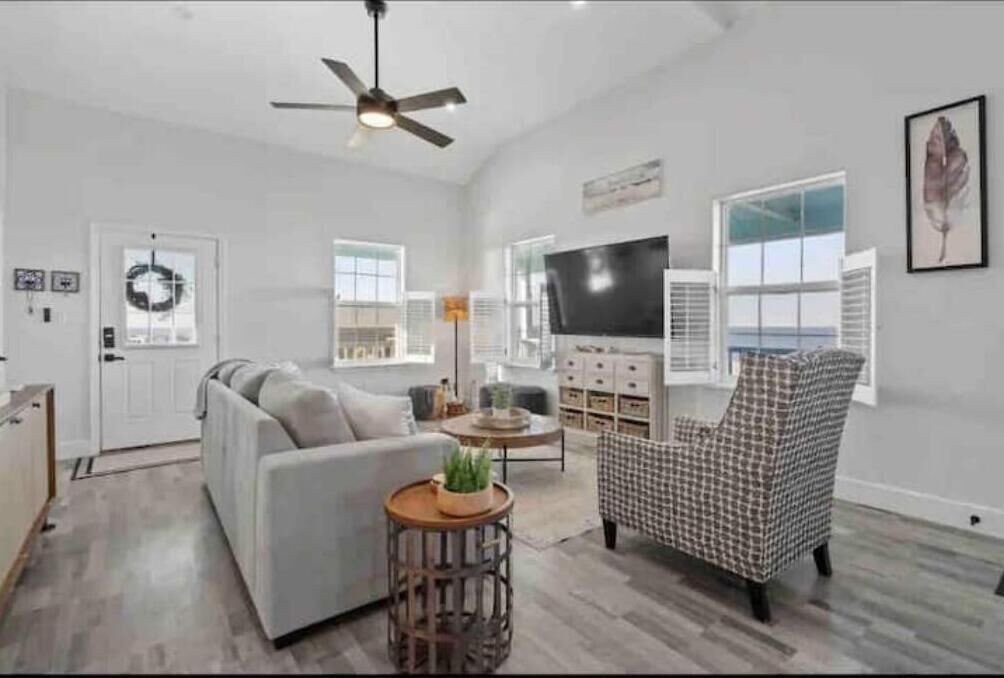 Photo of Livingroom in Port Lavaca