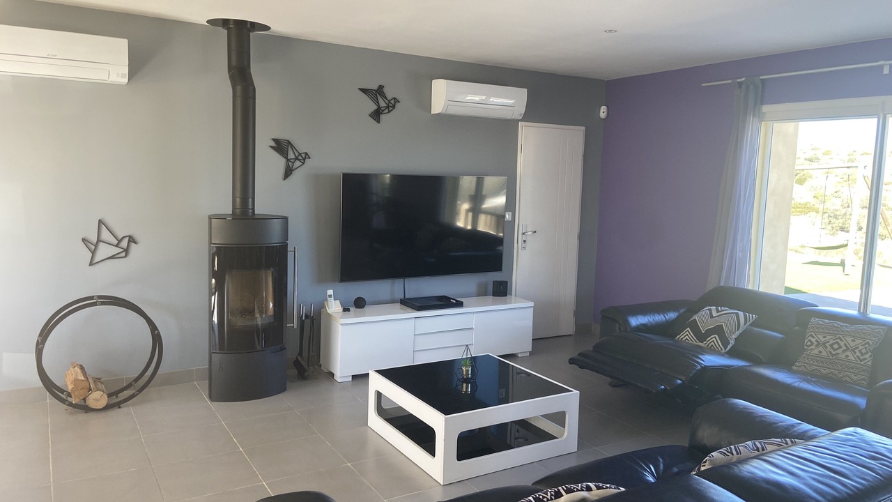 Photo of Livingroom in Cournonsec