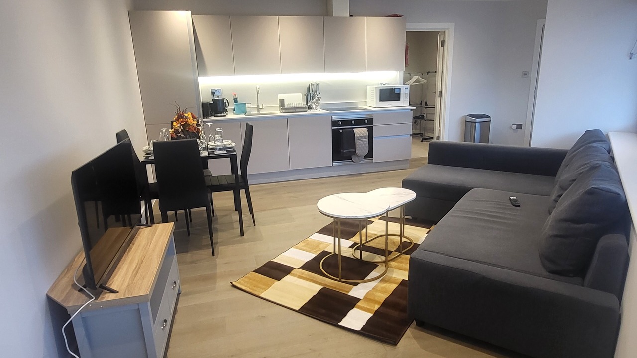 Photo of Livingroom in Reigate