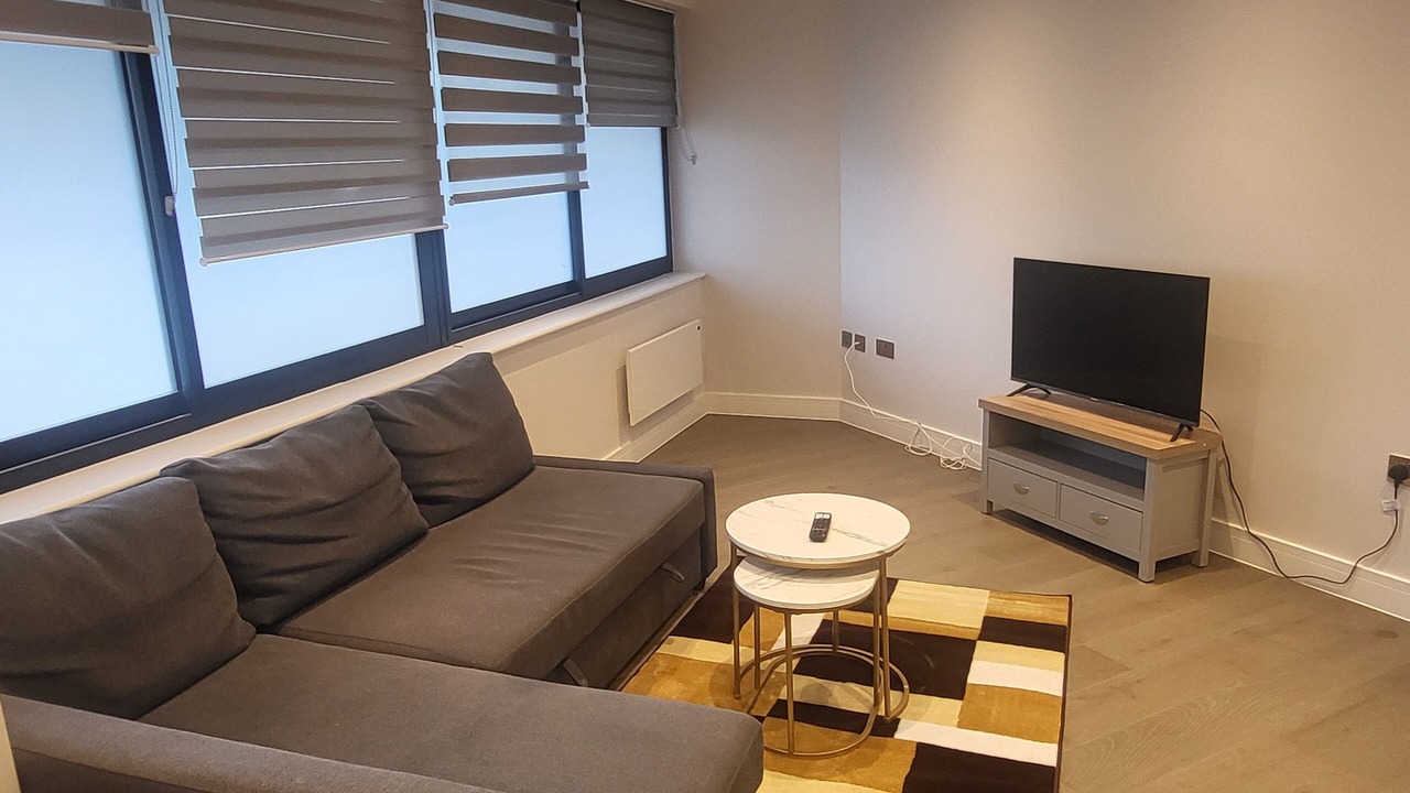 Photo of Livingroom in Reigate