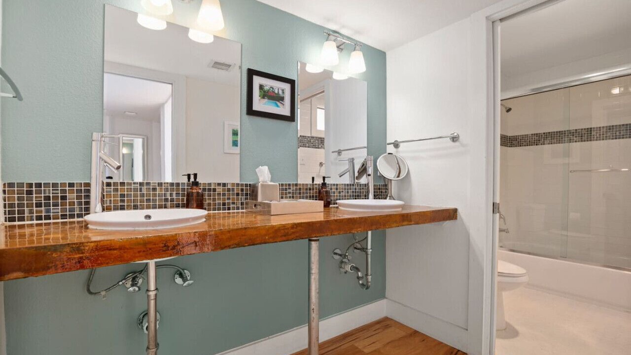 Photo of Bathroom in West End