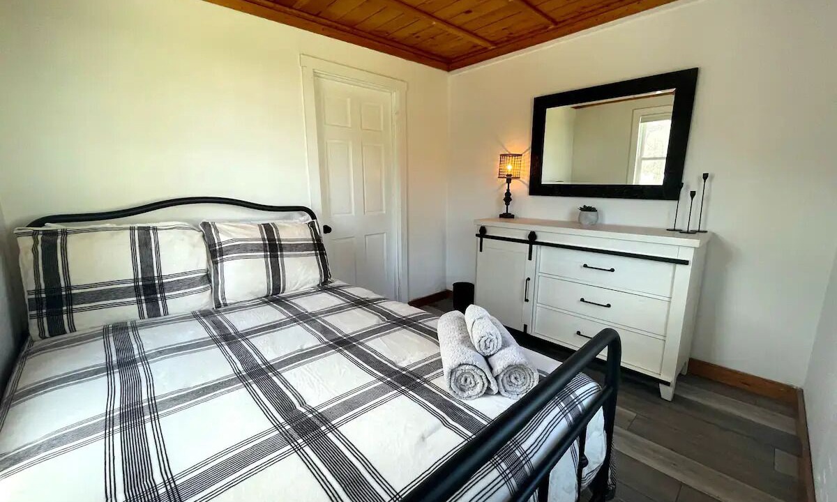 Photo of Bedroom in Beurys Lake