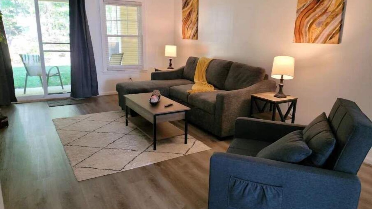 Photo of Livingroom in Chapel Hill