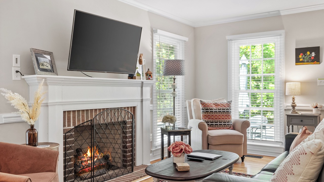 Photo of Livingroom in Elizabeth City