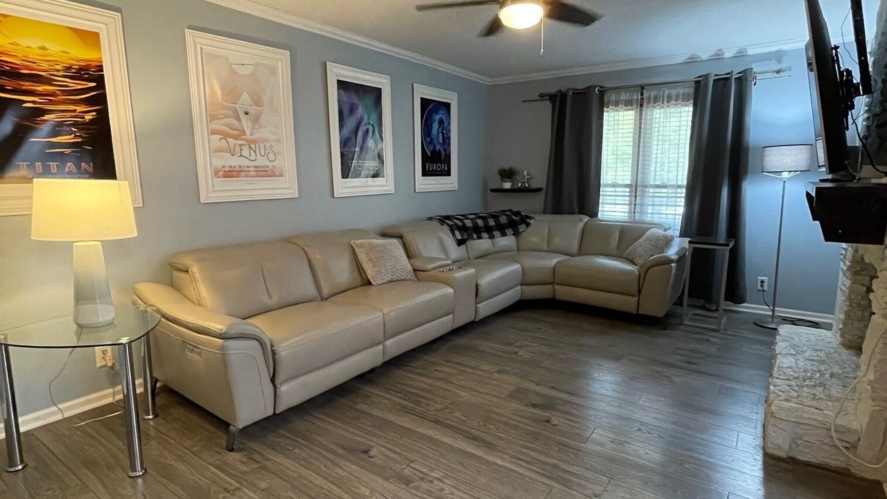 Photo of Livingroom in Parker Lane