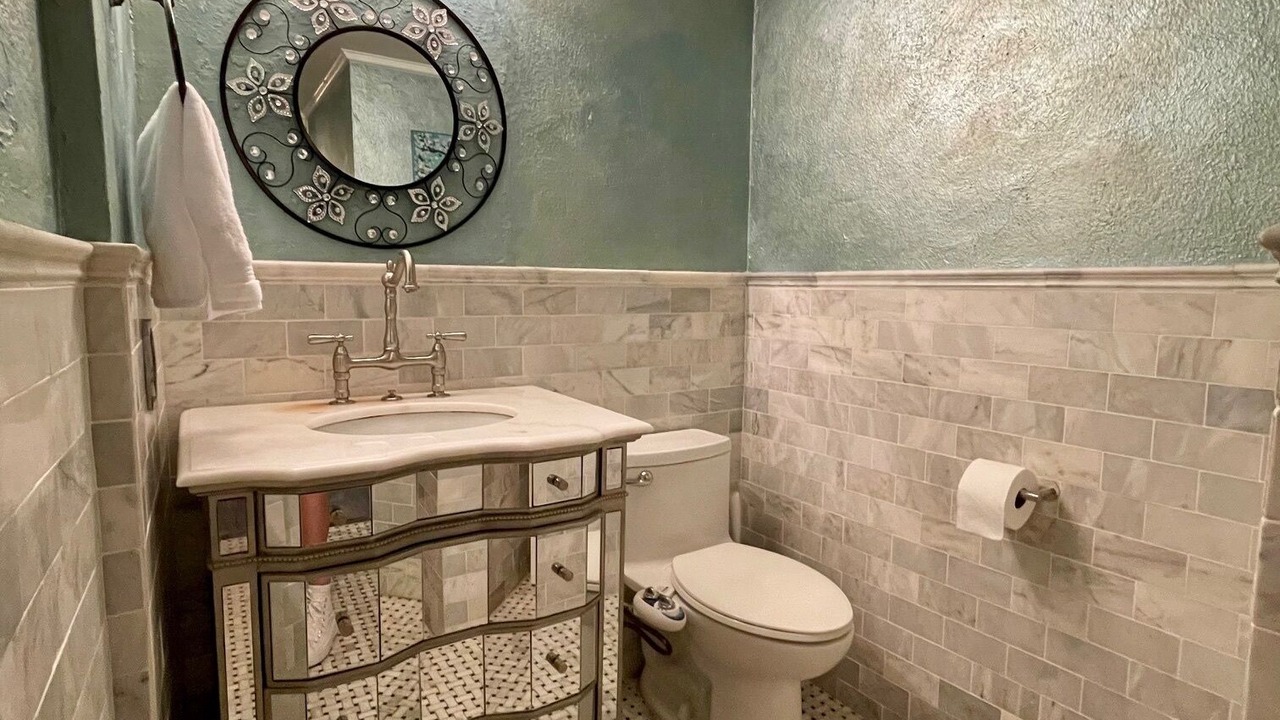 Photo of Bathroom in Parker Lane