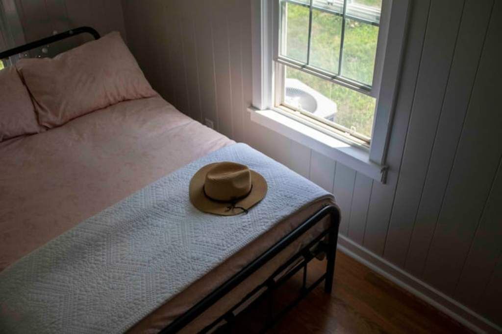 Photo of Bedroom in Carbondale