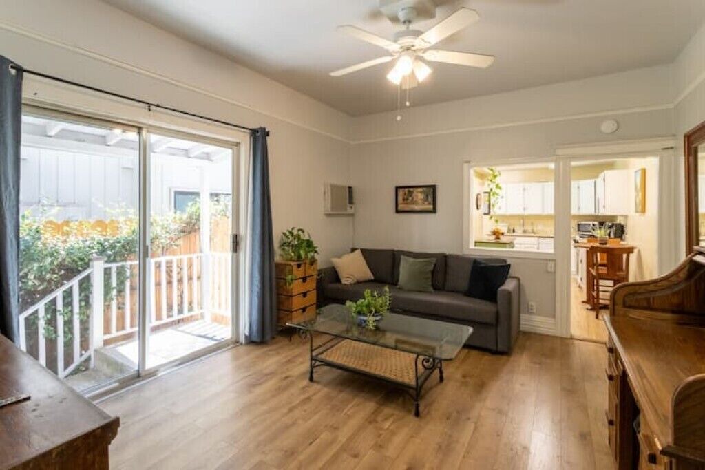 Photo of Livingroom in Midtown Sacramento