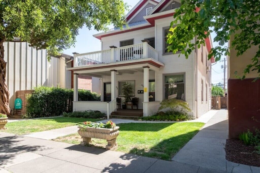 Photo of Outdoor in Midtown Sacramento