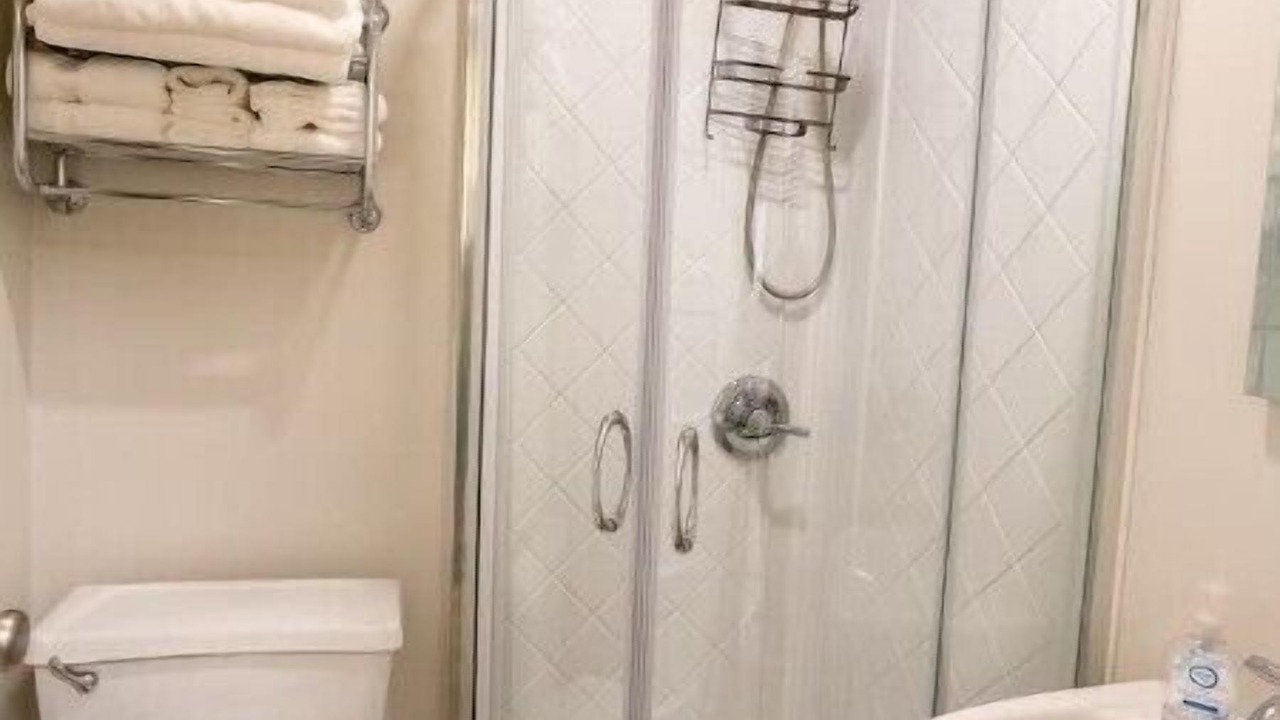 Photo of Bathroom in Midtown Sacramento