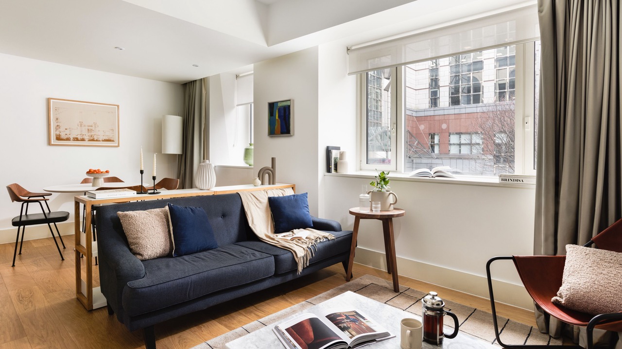 Photo of Livingroom in Tower Hill