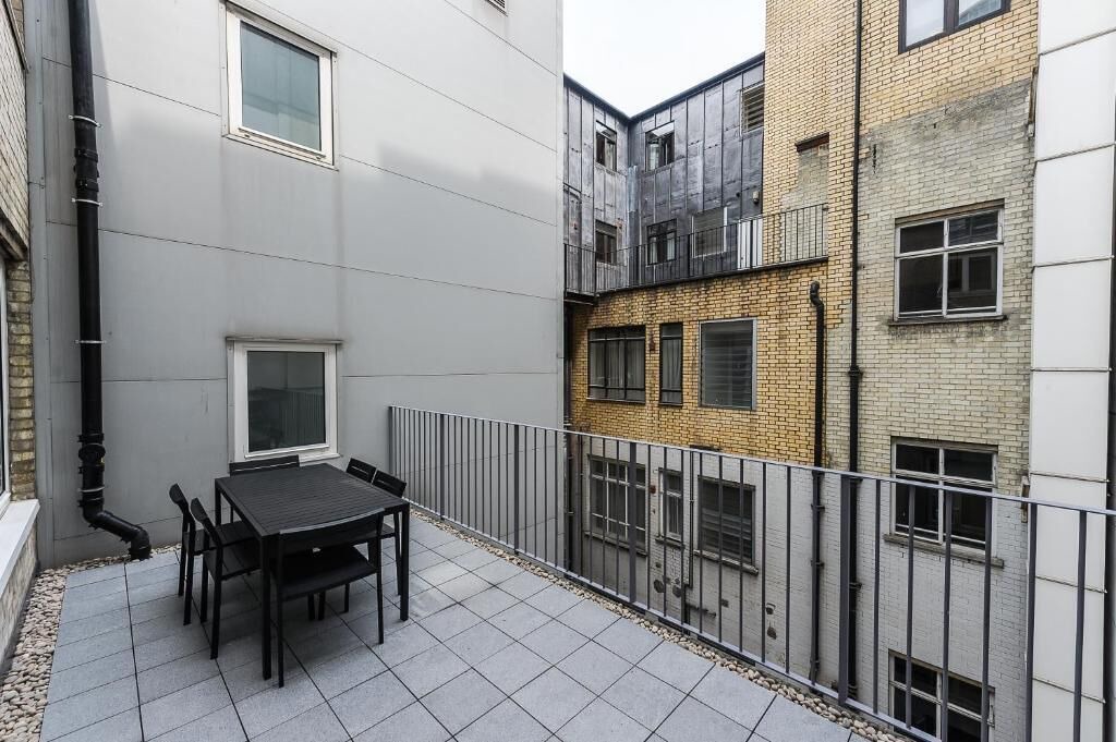 Photo of Outdoor in Tower Hill