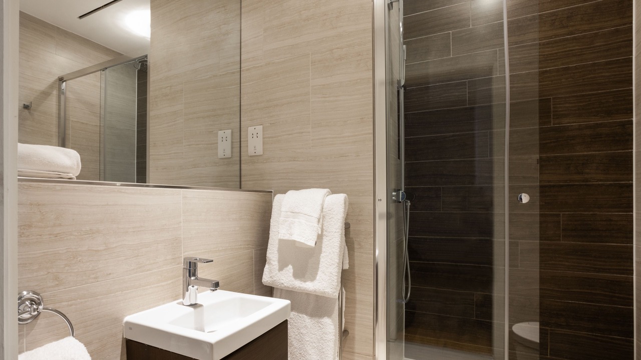 Photo of Bathroom in Tower Hill