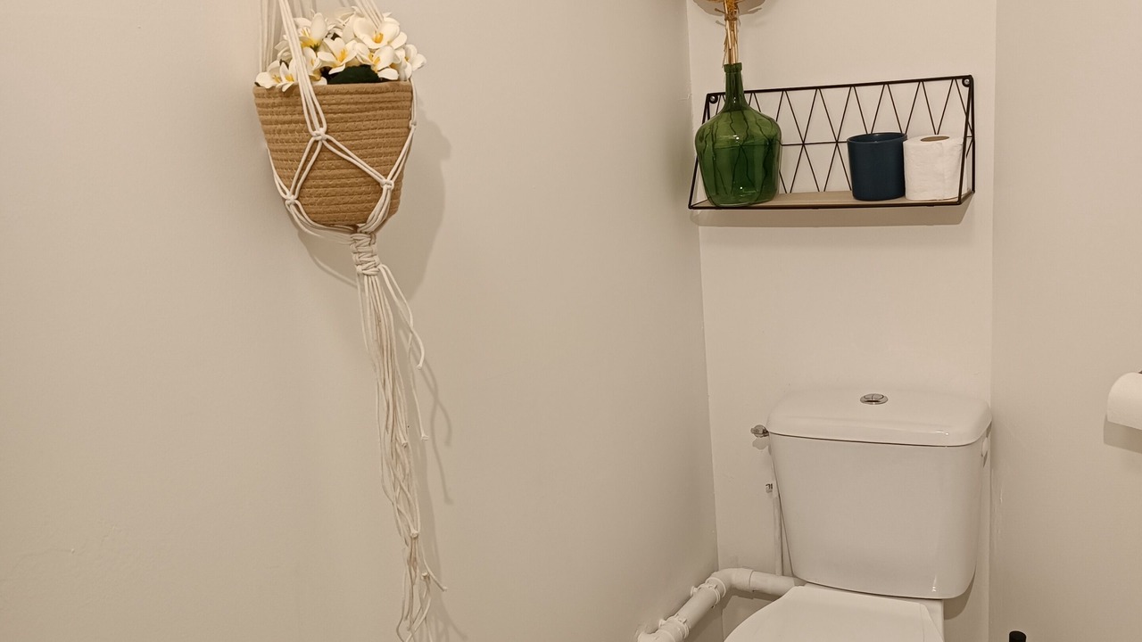 Photo of Bathroom in Homecourt