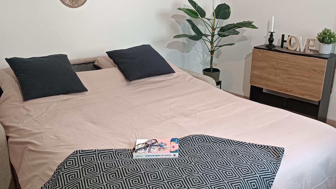 Photo of Bedroom in Homecourt