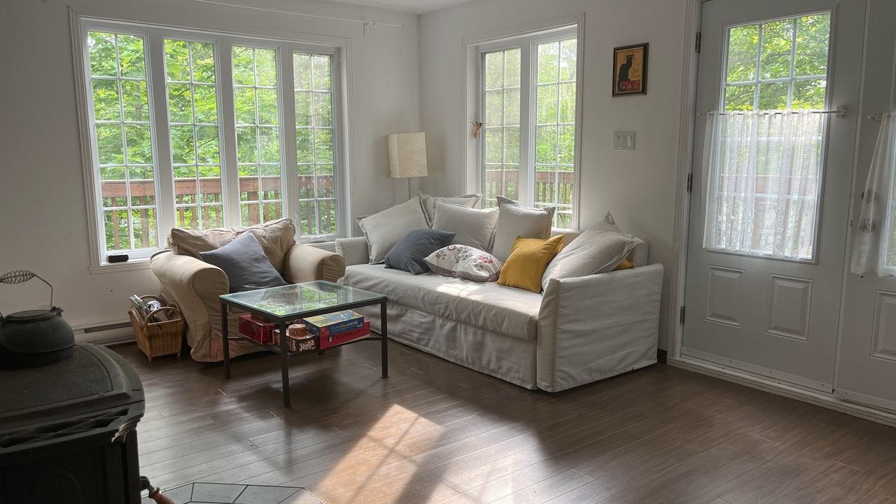 Photo of Livingroom in Sutton