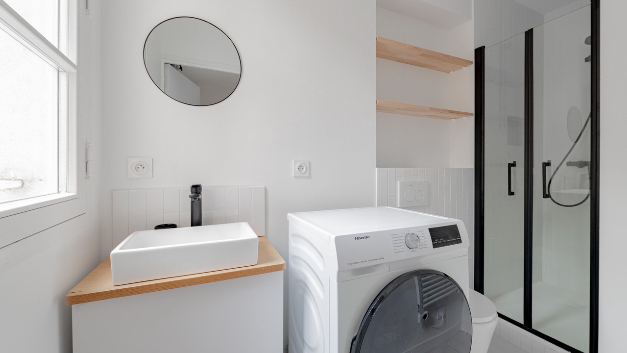 Photo of Bathroom in Montparnasse