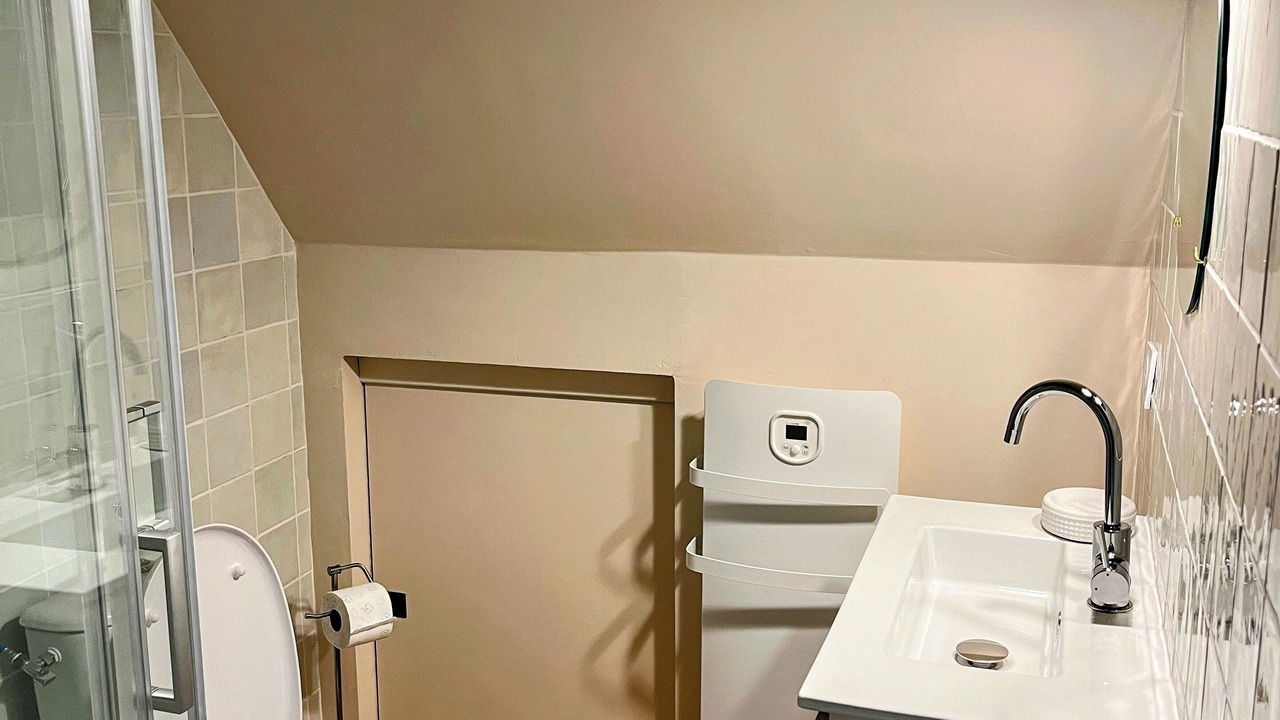 Photo of Bathroom in Aigneville