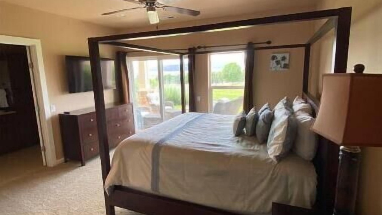 Photo of Bedroom in Quincy