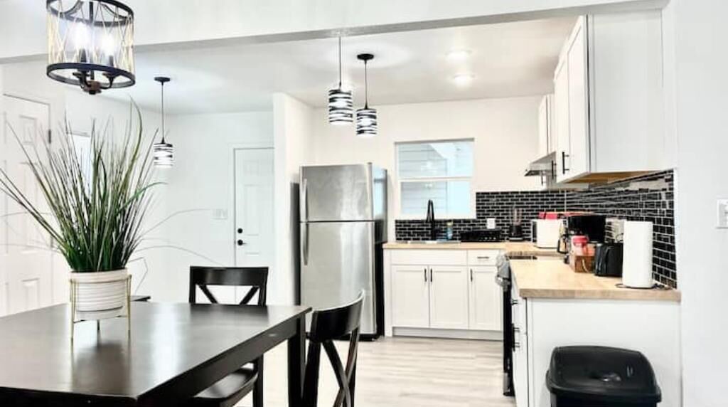 Photo of Kitchen in Northwest Los Angeles Heights