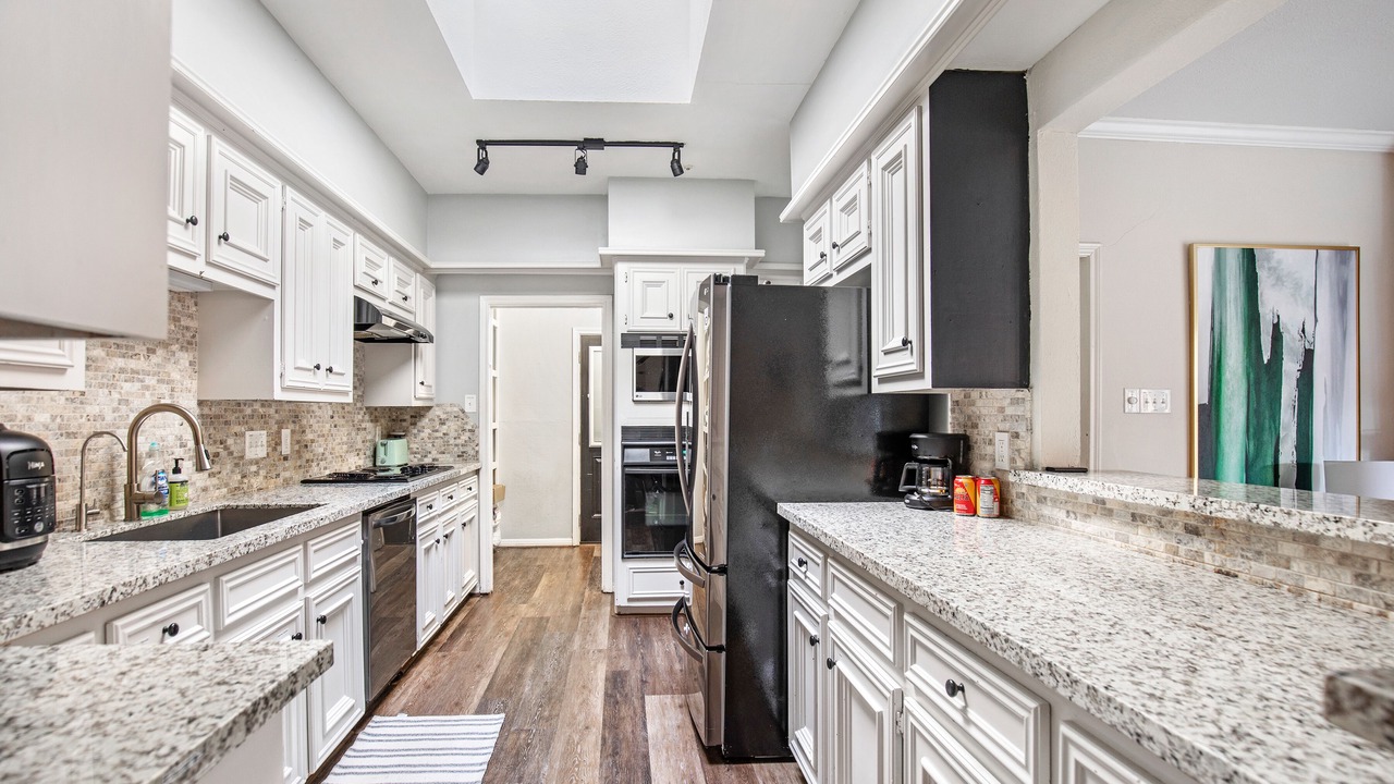Photo of Kitchen in FM 1960