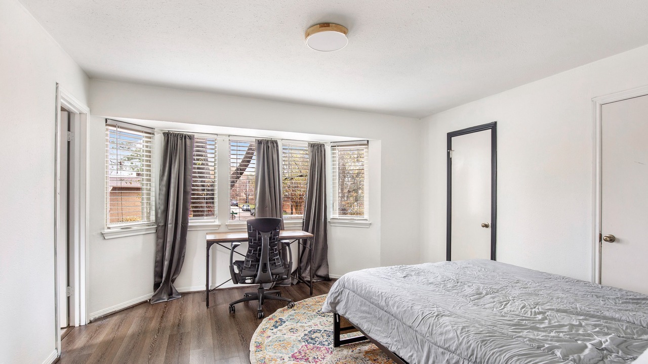 Photo of Bedroom in FM 1960