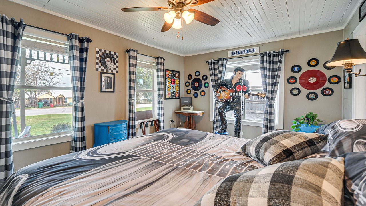 Photo of Bedroom in Llano