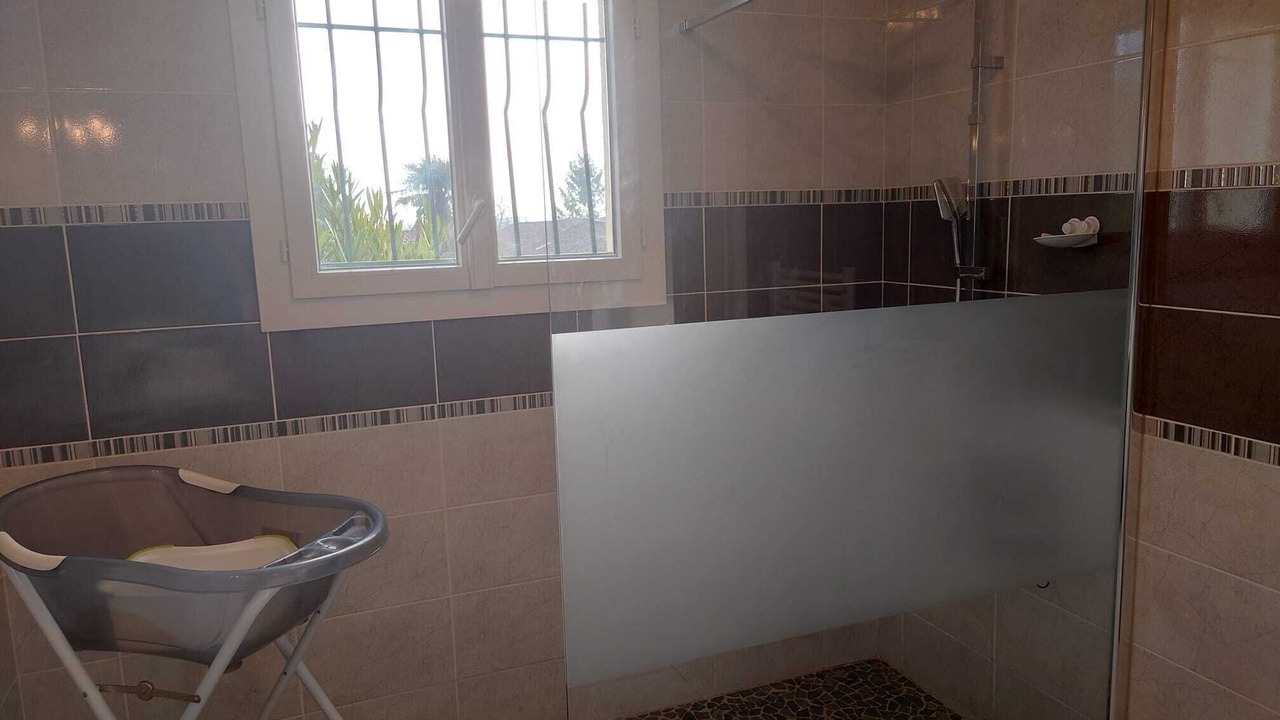 Photo of Bathroom in Saint-Cyr-en-Talmondais