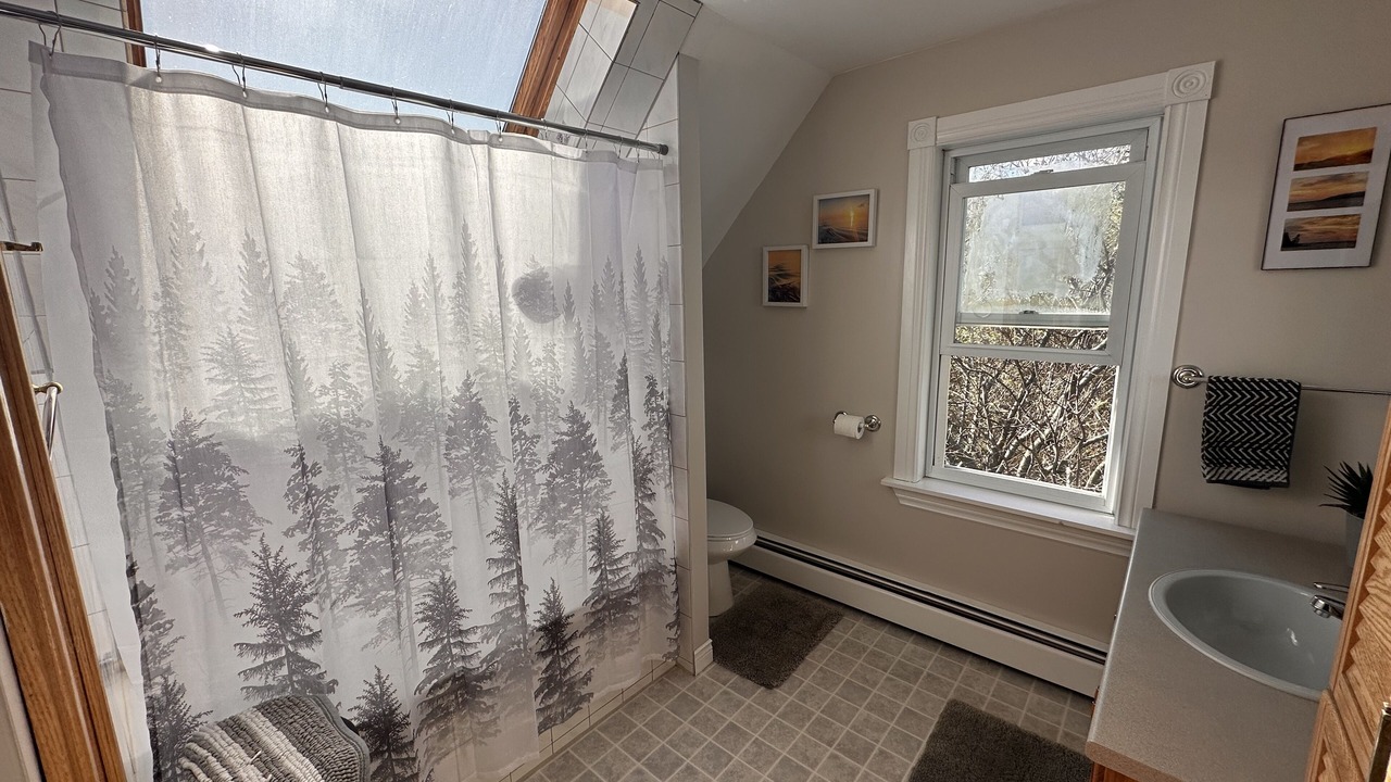 Photo of Bathroom in North River Bridge