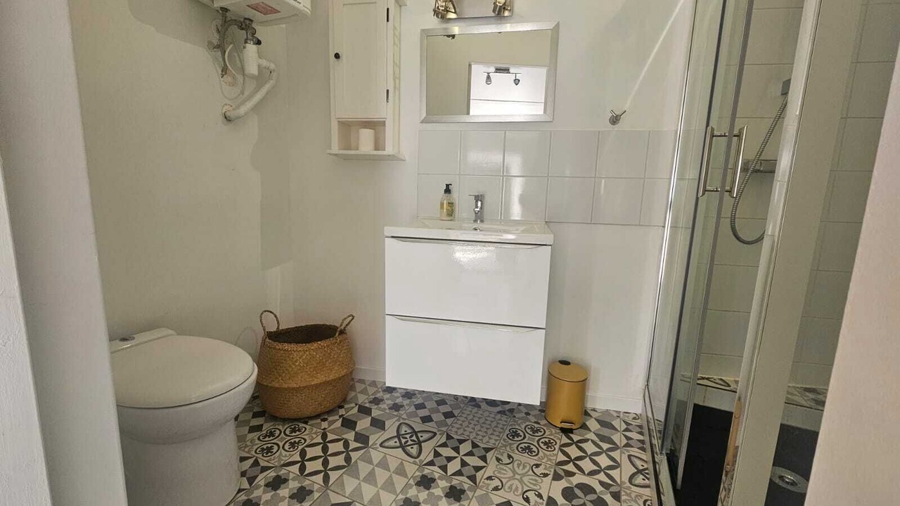 Photo of Bathroom in Peault