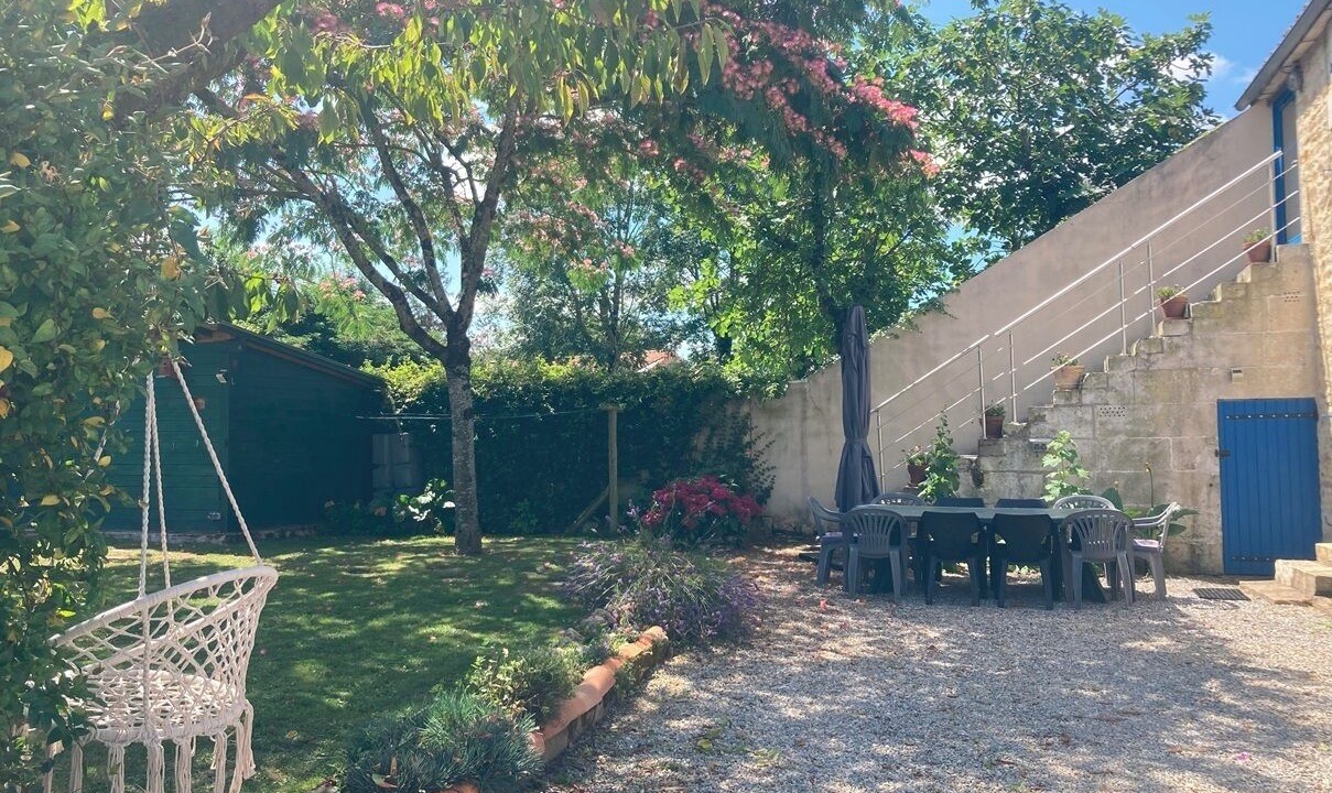 Photo of Outdoor in Peault