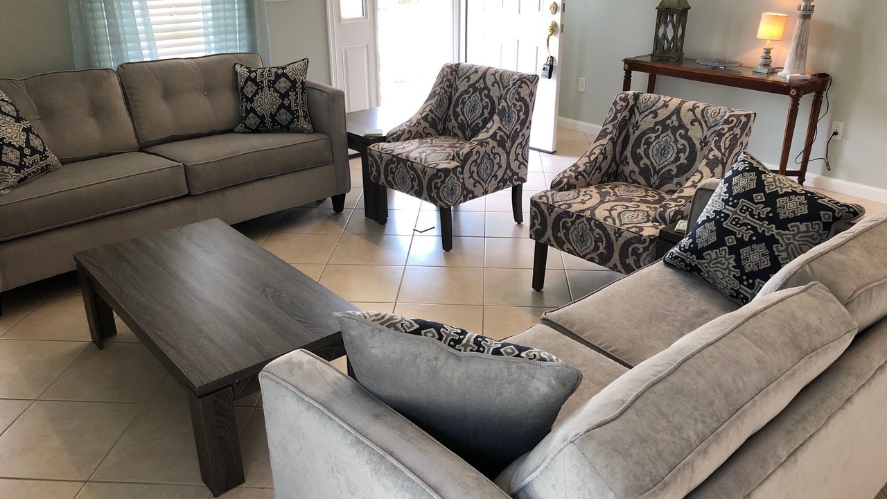 Photo of Livingroom in Admiral Estates