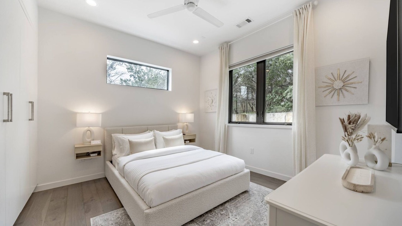 Photo of Bedroom in McNeil