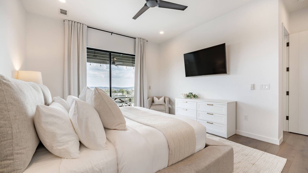 Photo of Bedroom in McNeil