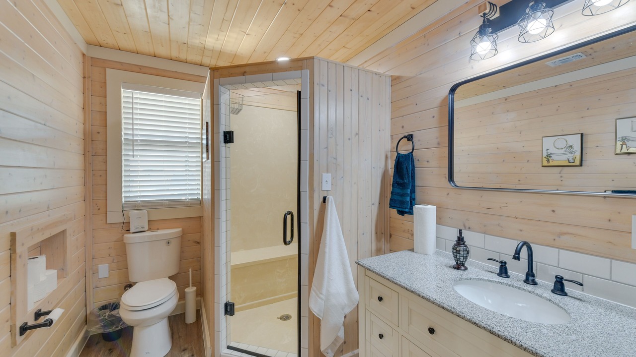 Photo of Bathroom in Whitney