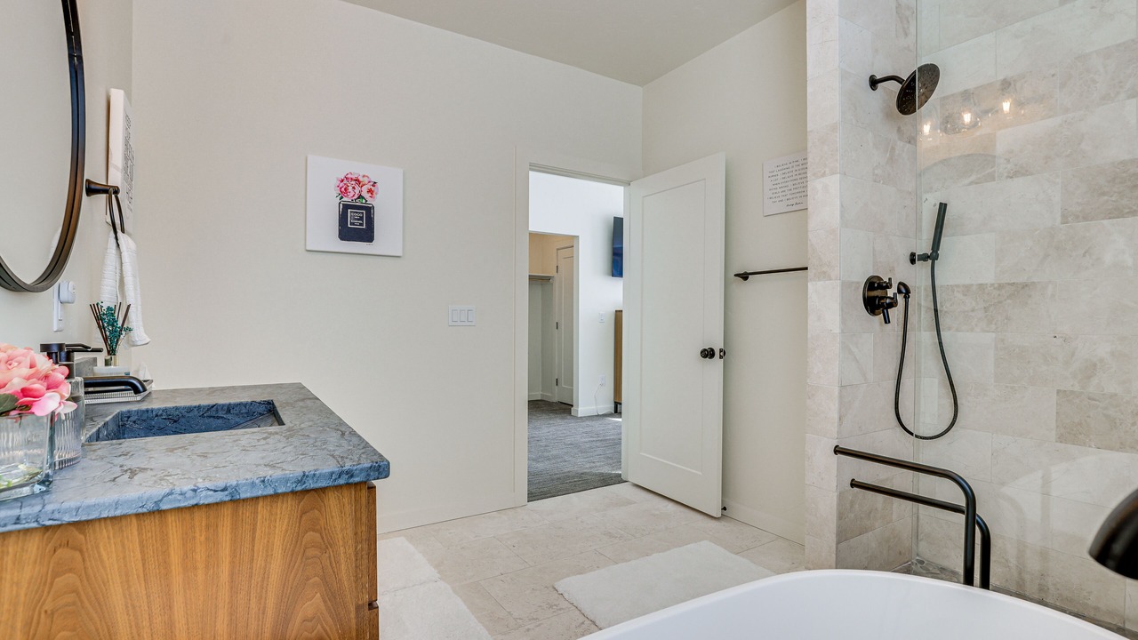 Photo of Bathroom in Silvercreek