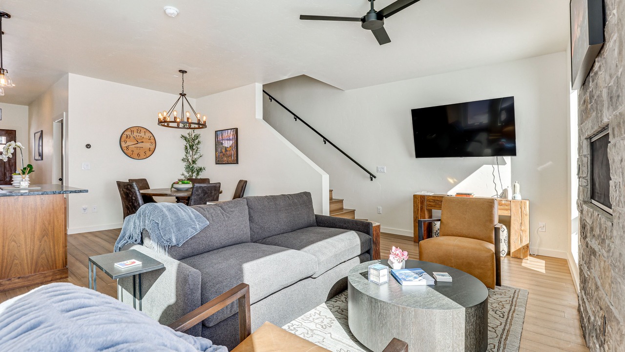 Photo of Livingroom in Silvercreek
