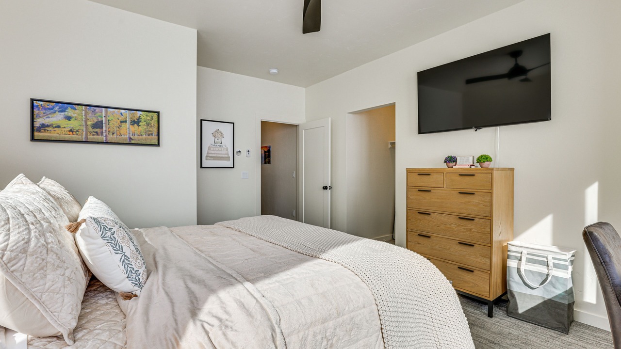 Photo of Bedroom in Silvercreek