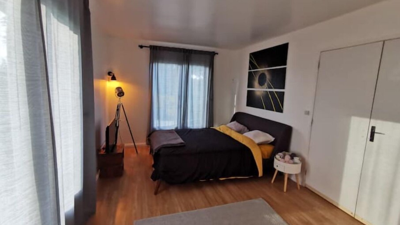 Photo of Bedroom in Sarge-sur-Braye