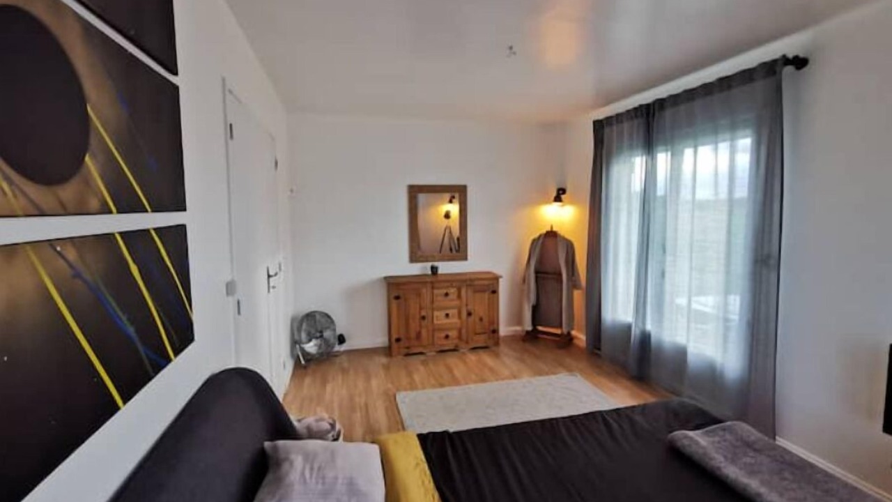 Photo of Bedroom in Sarge-sur-Braye