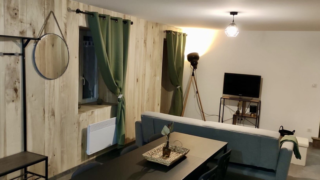 Photo of Livingroom in Descartes