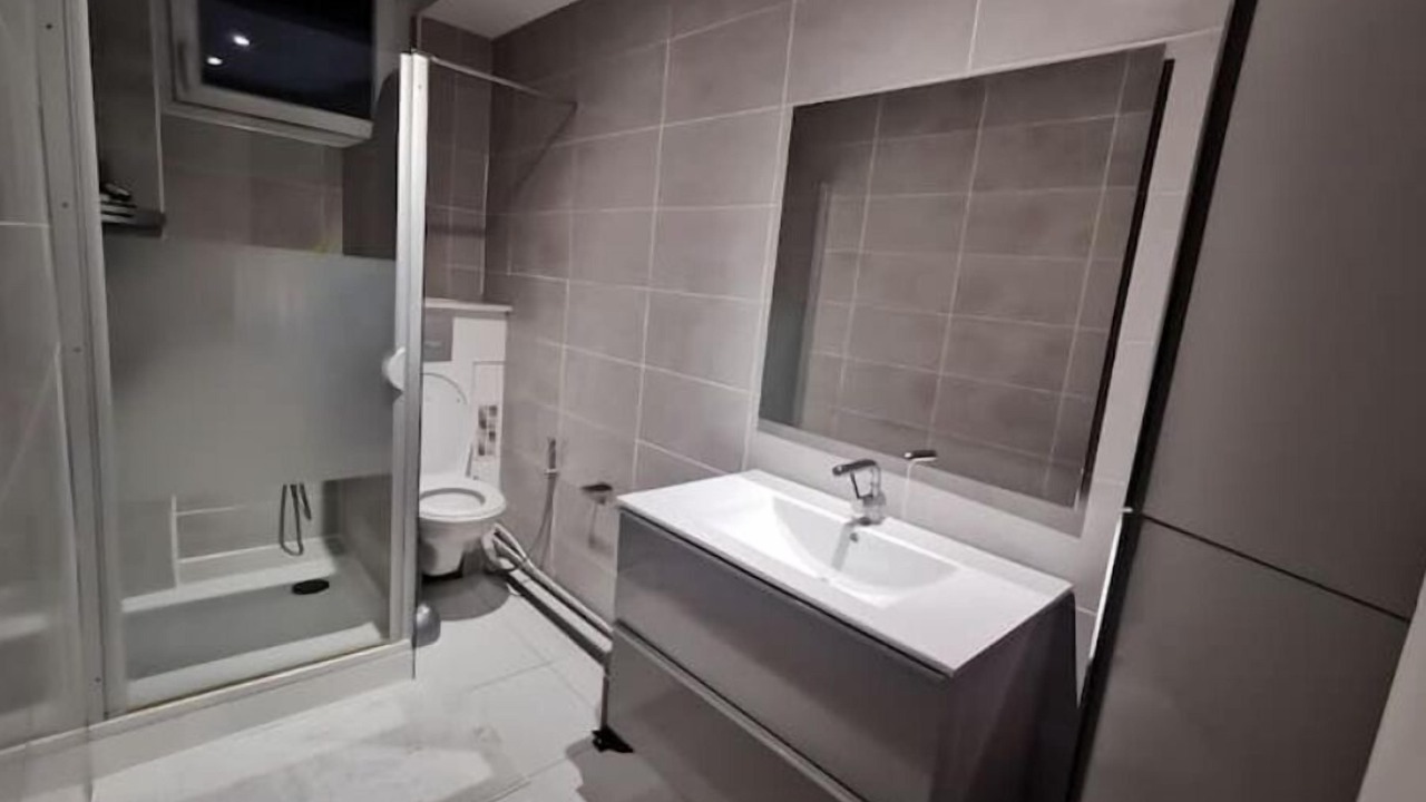 Photo of Bathroom in L'Hay-les-Roses