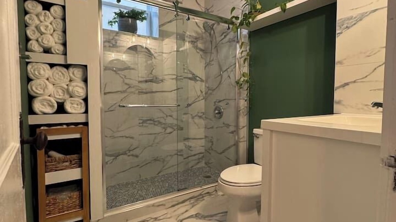 Photo of Bathroom in Avondale