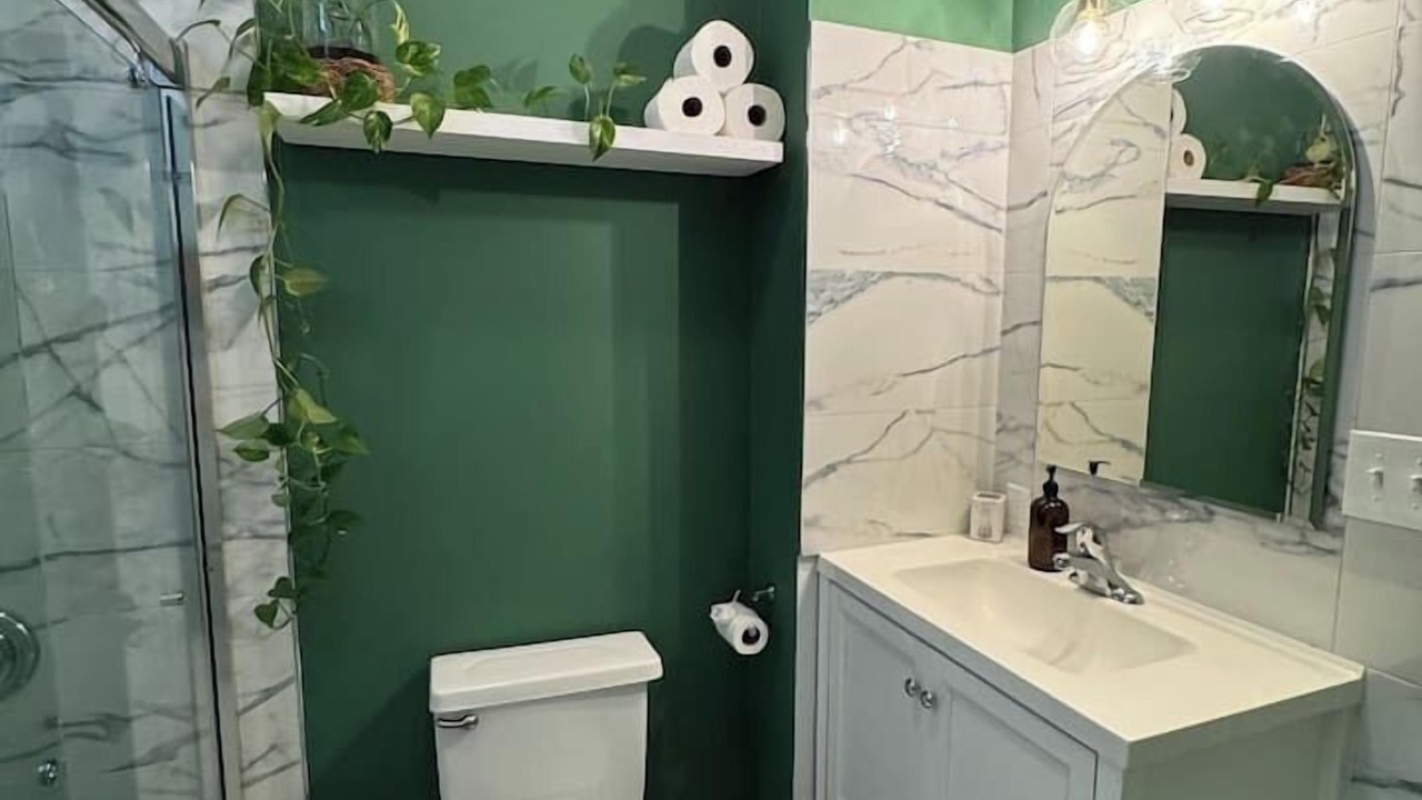 Photo of Bathroom in Avondale