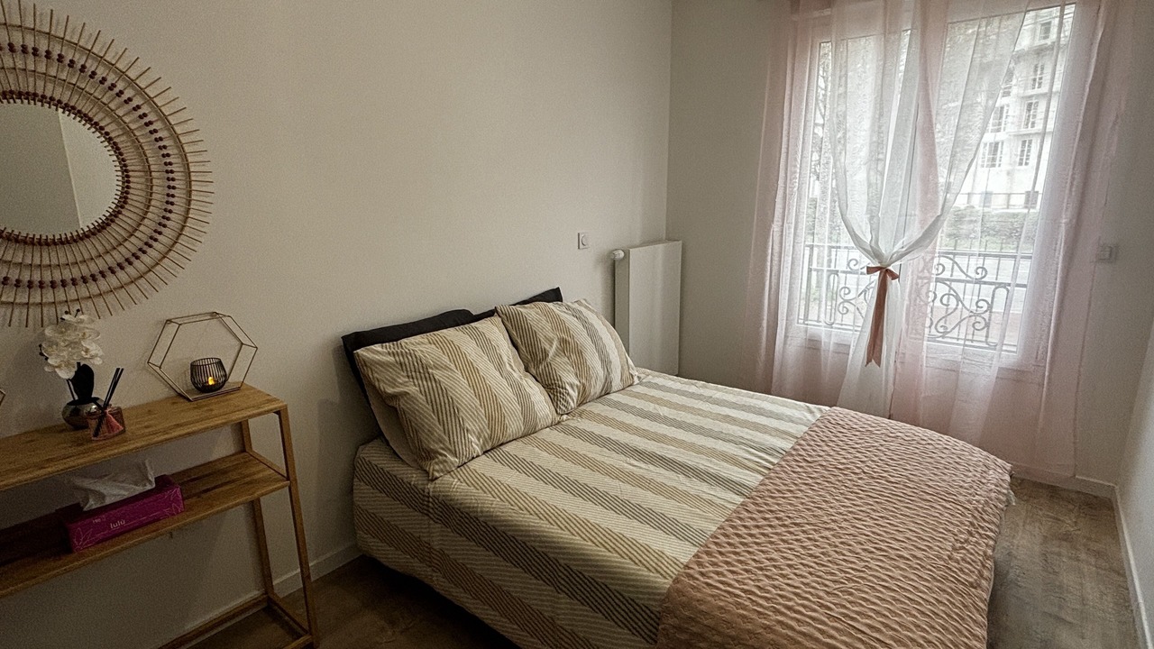 Photo of Bedroom in Chelles
