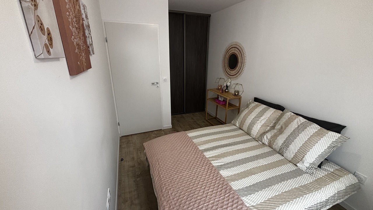 Photo of Bedroom in Chelles