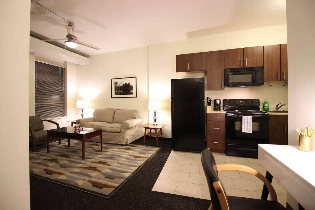 Photo of Livingroom in Downtown Boston