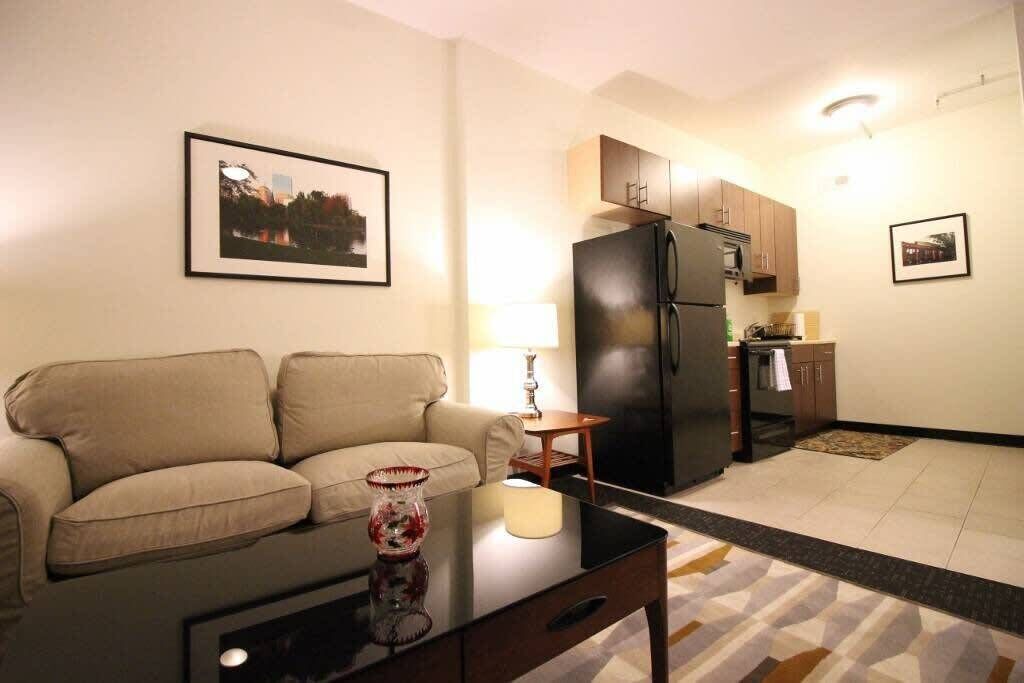 Photo of Livingroom in Downtown Boston